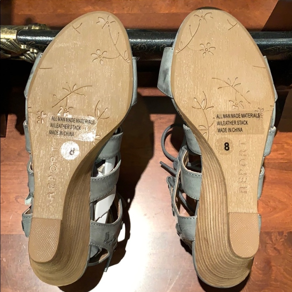 Sandals - Picture 7 of 7